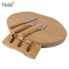 Round Wood Cheese Board with Knives